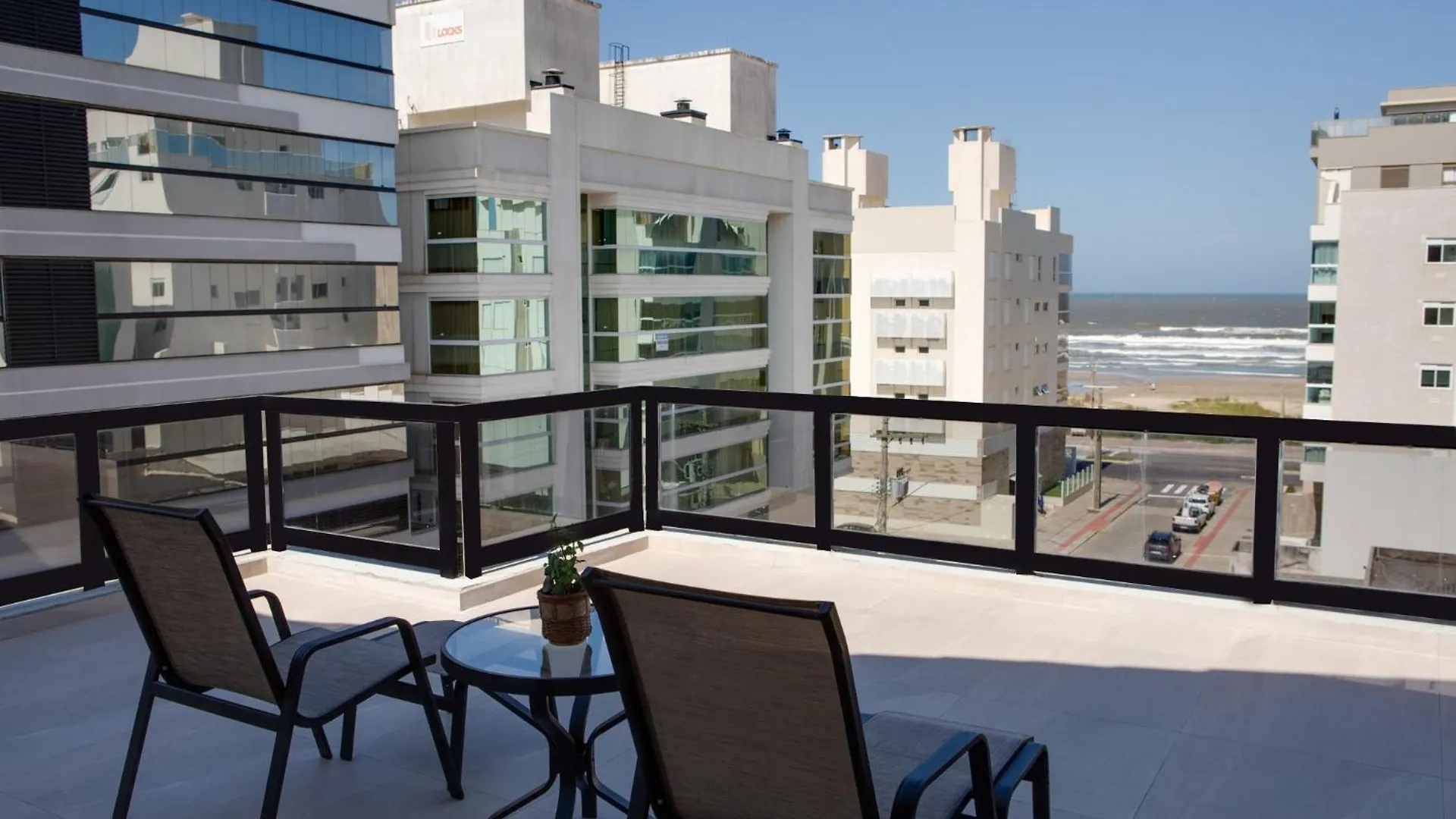 Flipper Hotel Laguna