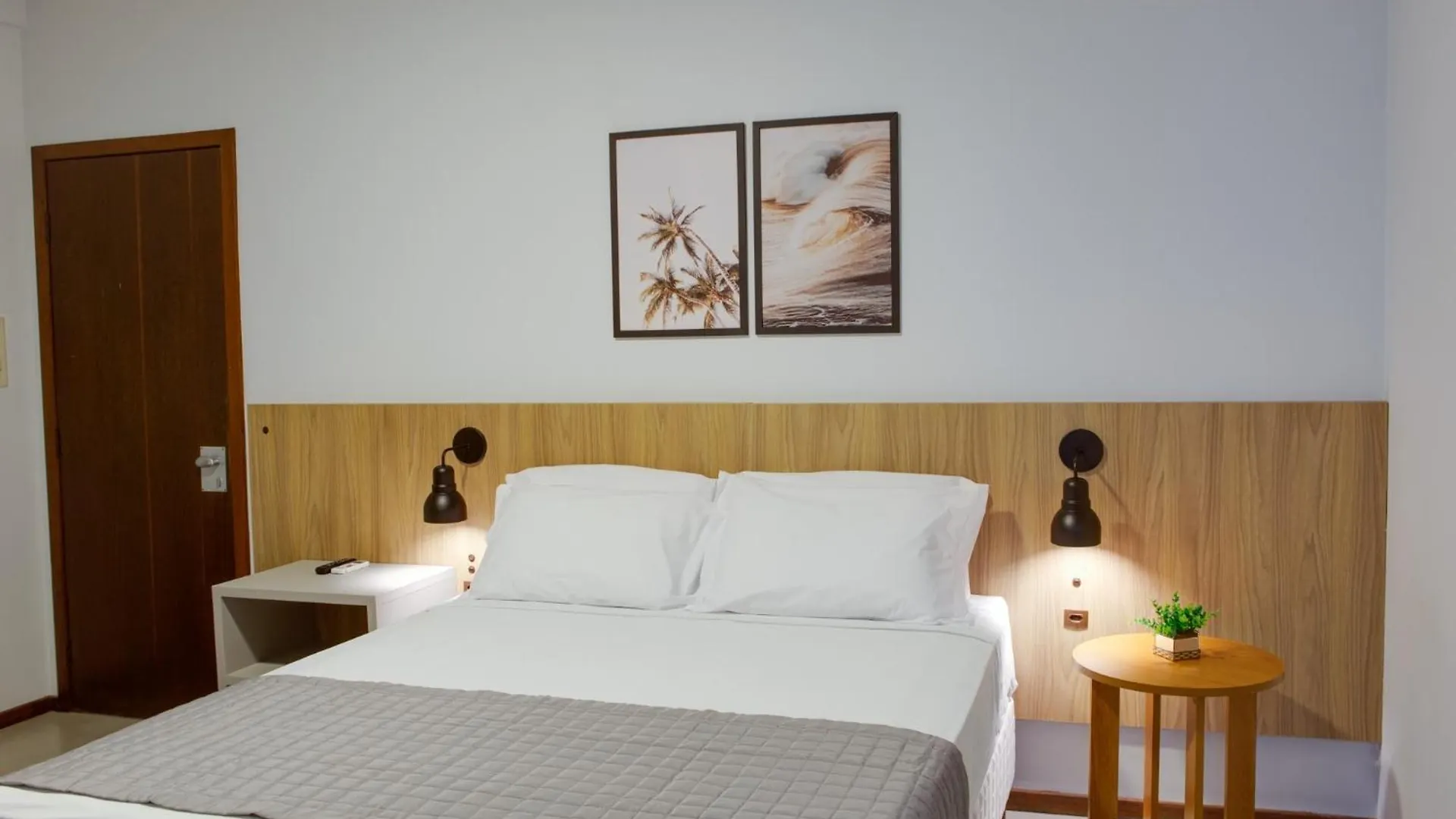 ***  Flipper Hotel Laguna Brasil